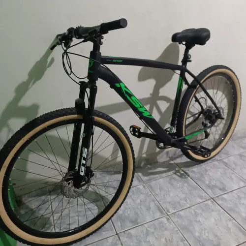 Bike KSW aro 29, quadro 21.