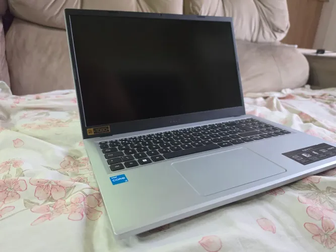 Notebook Acer i3 12° 8gb DDR5 256gb ssd 