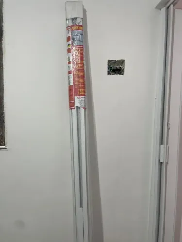 PORTA DE PVC DE 60CM NO PLASTICO.