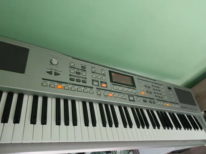 Teclado holand exr-7 76 teclas