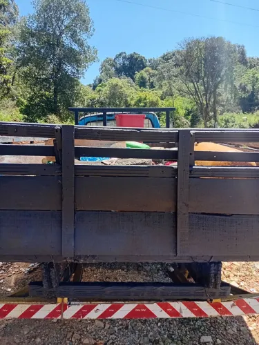 Ford F-4000 2.8 Turbo Intercooler Diesel 2P Manual 1977