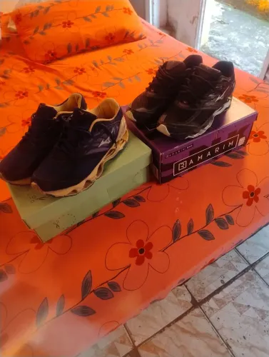 2 Mizunos número 39 por 200 reais
