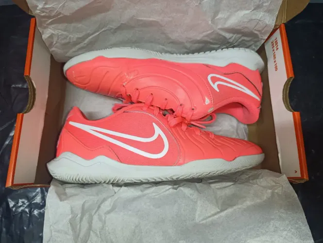 Chuteira Nike