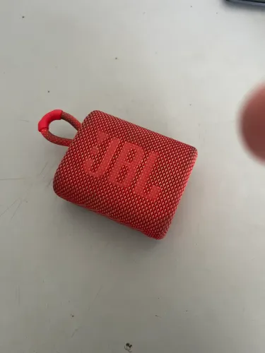 Caixa de Som JBL Bluetooth Vermelha - Portátil