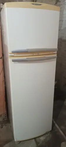 Geladeira Brastemp Frost Free Duplex - Gela só o Freezer - Conserto 