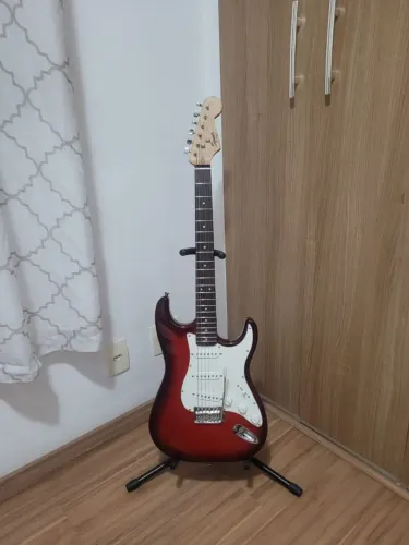 Guitarra Squier (Fender) só venda