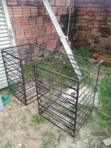 Vendo essas 2 grade de proteção para ar condicionado de 10.000 btu<br>Valor 200 Reais cada
