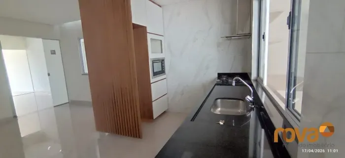 Casa 3Qts 1 suíte 2 Vgs Cond. Parque Aroeira