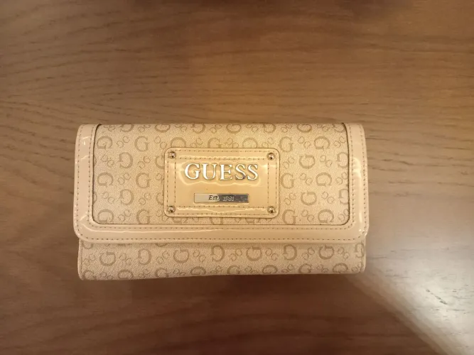 Carteira Guess