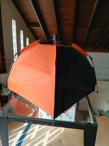 Casinha pra seu Dog,estilo barraca,fácil de transportar, leve e ocupa pouco espaço.