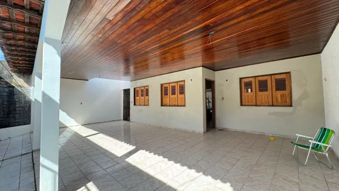Vendo Casa no Cohatrac IV Nascente