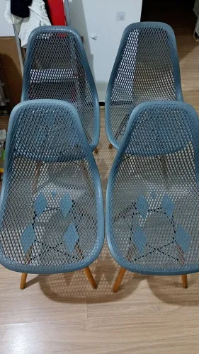 Cadeira Furadinha Colmeia Eames Eiffel - 4 Cadeiras