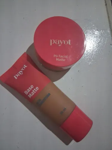 Kit Payot Base Matte Cor 7 (seminova)+ Pó Facial Matte Cor 3 (seminovo)- Validade 2028