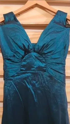 R$50 - vestidos de festa por APENAS R$50 (LEIA TODO O ANÚNCIO)