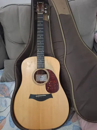 Violão Taylor Academy 10e