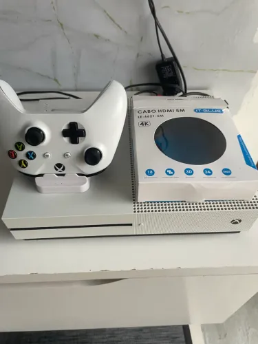 X BOX ONE S