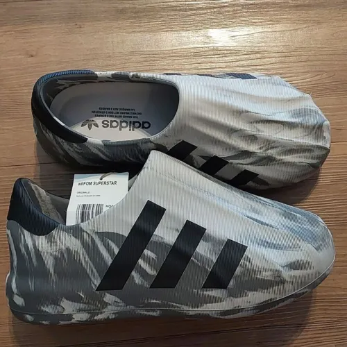 tênis Adidas adifon novo