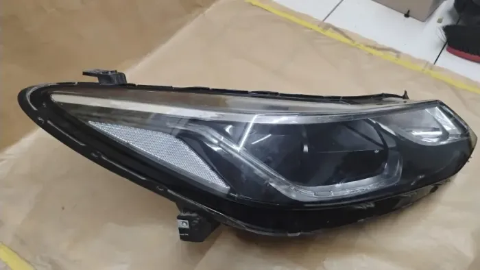 FAROL LED CRUZE 2017 LADO DIR 42680778