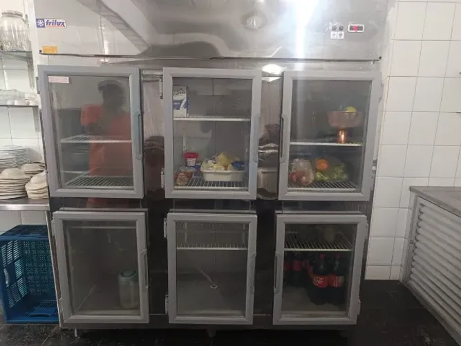 Minicâmara Comercial Frilux Inox 6 P De Vidros 1400 Litros