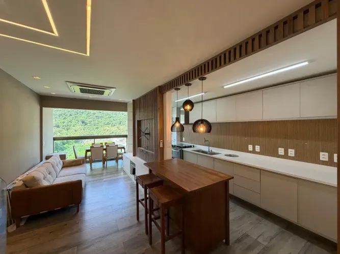 Cobertura de 3 quartos no Pontal Oceânico | Condomínio Maui Unique