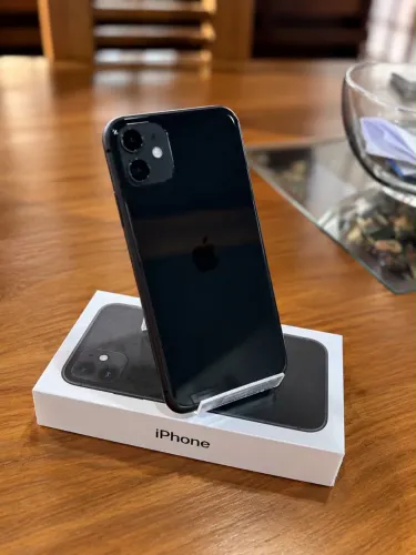 iPhone 11