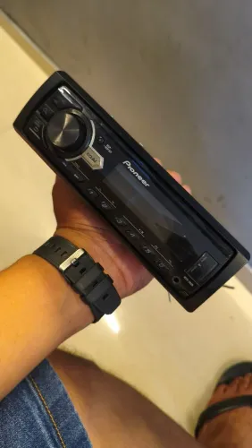 Rádio automotivo Pioneer MVH-98UB