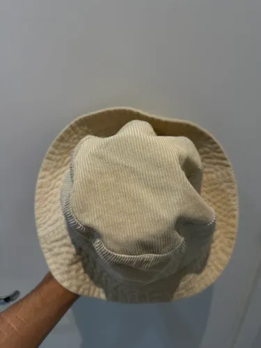 Bucket hat cotton on