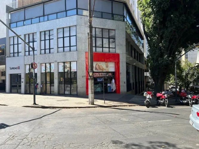 Loja para locação com 550m2 na Savassi