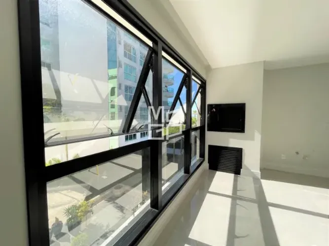 OPORTUNIDADE PRAIA BRAVA COM VISTA MAR 2suítes, 3bwc, 2vg, exc. localização lazer completo