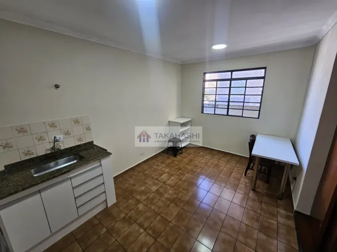 KITNET PARA LOCAÇÃO ED LATELIER (COM GARAGEM)