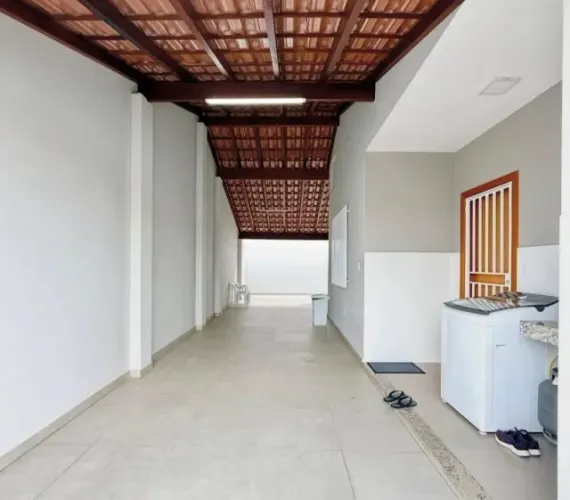 Casa com 2 Quartos em Região Valorizada