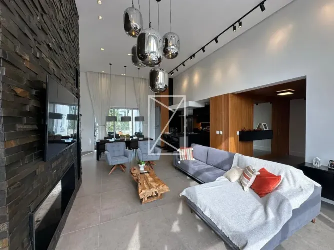Casa de Alto Padrão à Venda no Condomínio Antonella Exclusividade, c