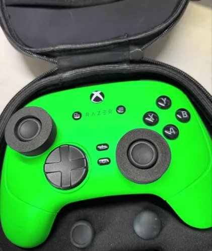 Razer Wolverine V3 Pro Verde Neon 
