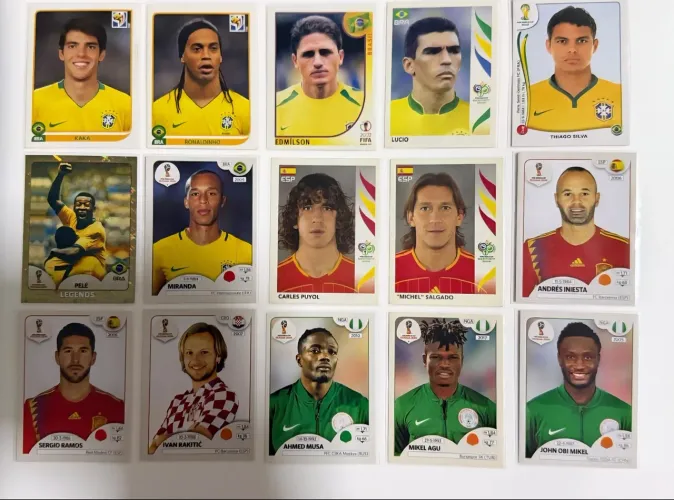Lote figurinhas copa 2006/2010/2014/2018<br><br>Valor: R$ 320,00