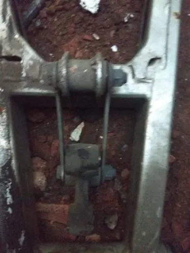 Manejo ou articulação do monochoque da fazer 250