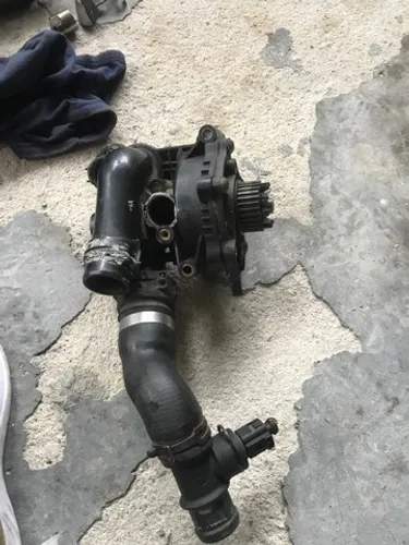 Bomba d?água Volkswagen tiguan 2011/12 2.0 tsi