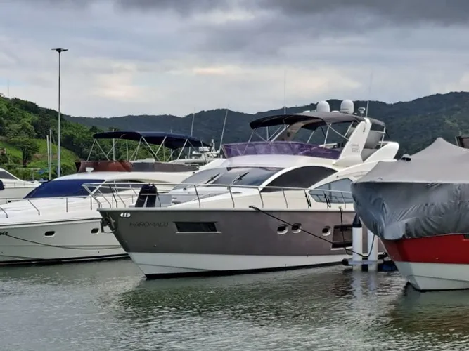 Phantom 620 Ano 2013 x2 Volvo 900 HP ñ Azimut Sedna Intermarine Cabrasmar 