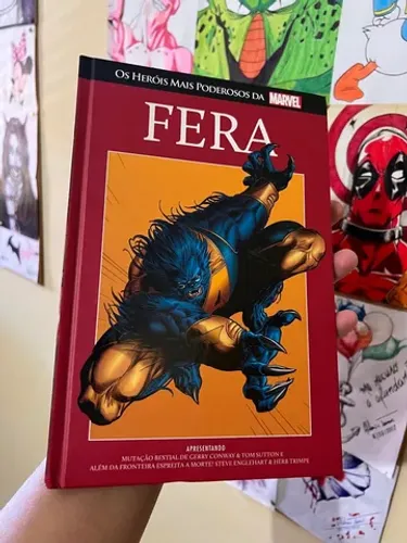 Fera Salvat capa vermelha