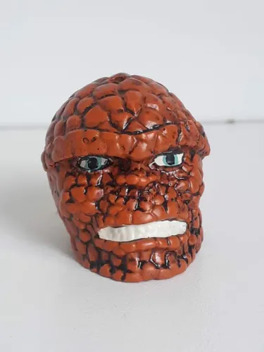 Cabeças Coisa e Ultraman