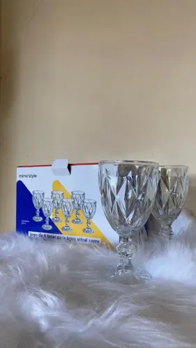 Conjunto de taças, novas