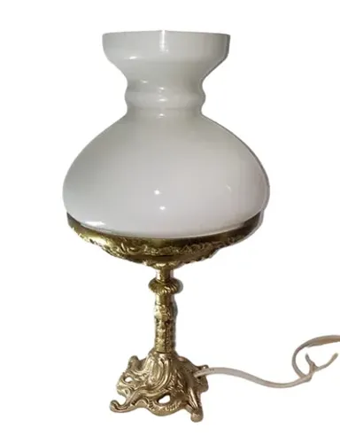 Abajur lampião em bronze com vidro leitoso fosco
