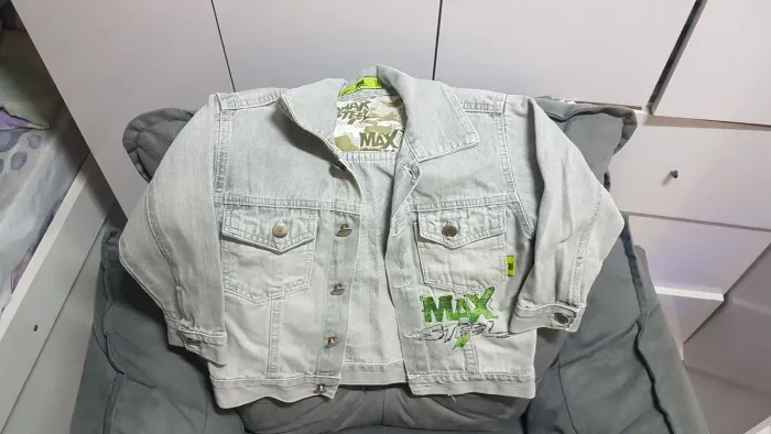 Jaqueta Jeans Max Steel Infantil (tamanho 2)