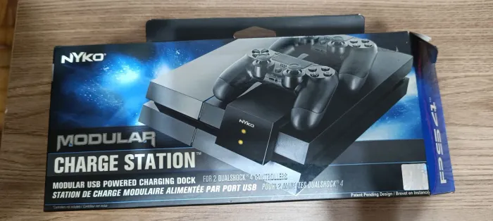 Base Carregadora PS4 NYKO 