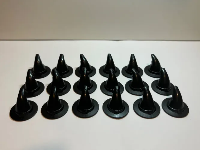 Lego original- lote com 18 chapéus de Bruxa 