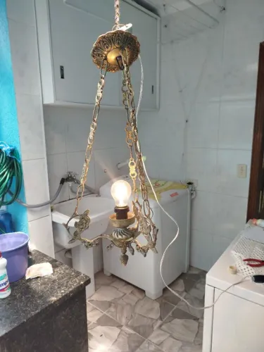 Luminária colonial em bronze 