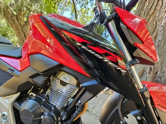 HONDA/CB300F TWISTER 2023 ABS ÚNICO DONO ! DIRETO C PROPRIETÁRIO REVISÕES NA CC 