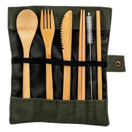 Talheres em bambu para acampamento 