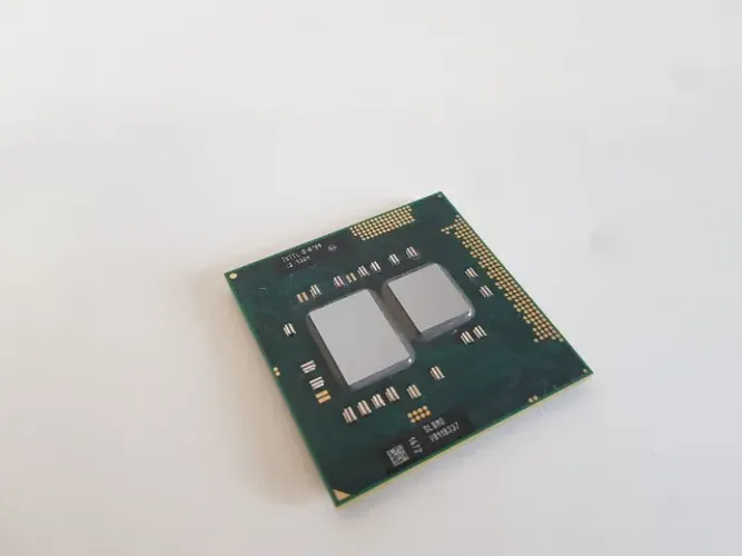 CPU intel i3 330m