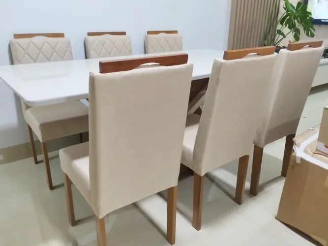 Mesa de Jantar com 6 Cadeiras