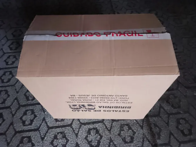 Caixa de papelão 7 reais a unidade